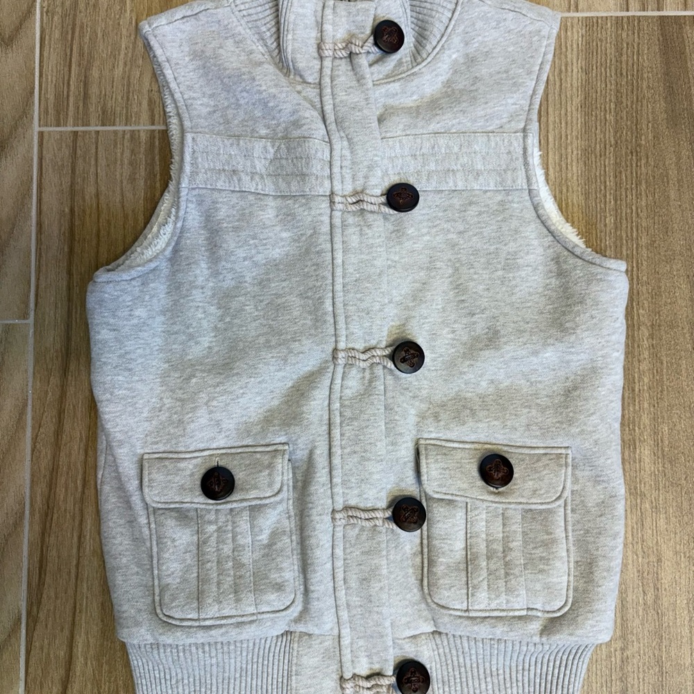 OLD NAVY Women S Cream Toggle Zip Sherpa Lined Vest Winter Fall Preppy Cabincore